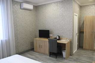 Отель Hotel Inju Hills Нур-Султан Двухместный номер с 1 кроватью или 2 отдельными кроватями-2